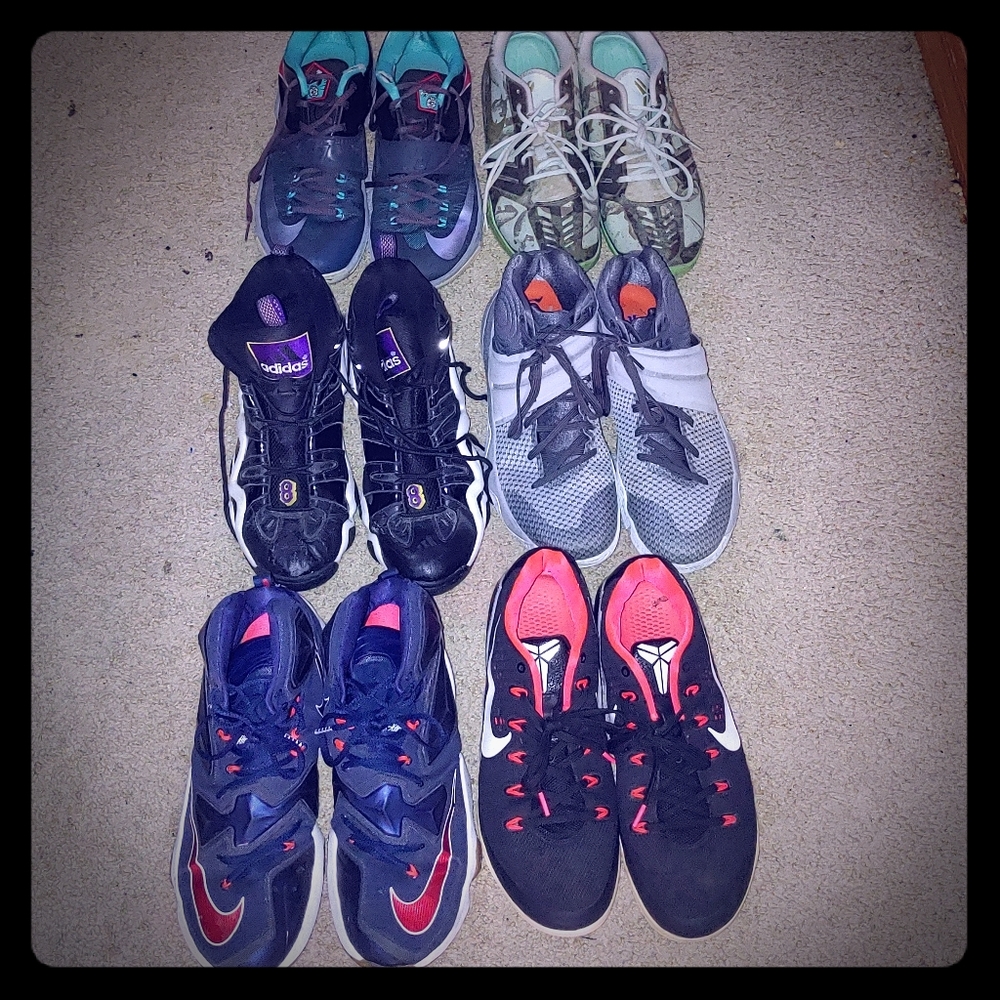 A whole bunch of shoes each different price